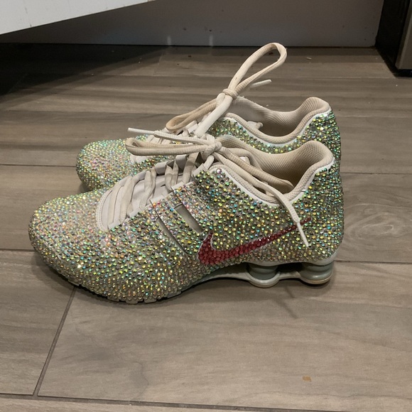 Nike SHOX Swarovski Crystal Rhinestone Diamond-Like Sneakers Shoes Gift Y2K sz 9 - Picture 2 of 9